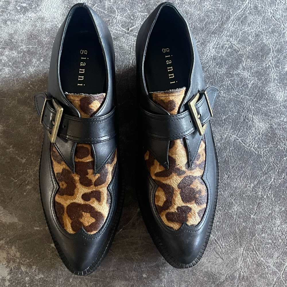 Brand New Gianni Bini Leopard Print Wingtip Platform loafers size 8